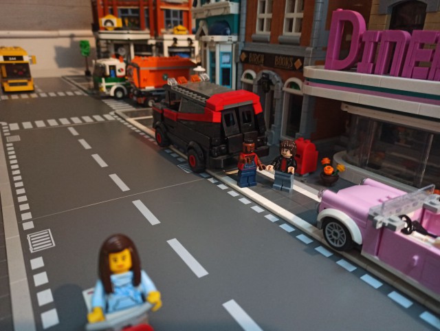 1604242751563-min.jpg (891.39 Kio) Vu 2651 fois Barracuda et Michael Knight en pleine discussion