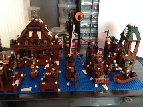 Moc LakeTown (5).JPG