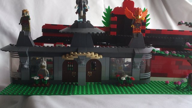 DSC_0614.jpg (399.35 Kio) Vu 3557 fois L'arrière vue de front