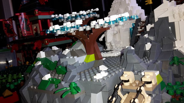 Teasing2.jpg