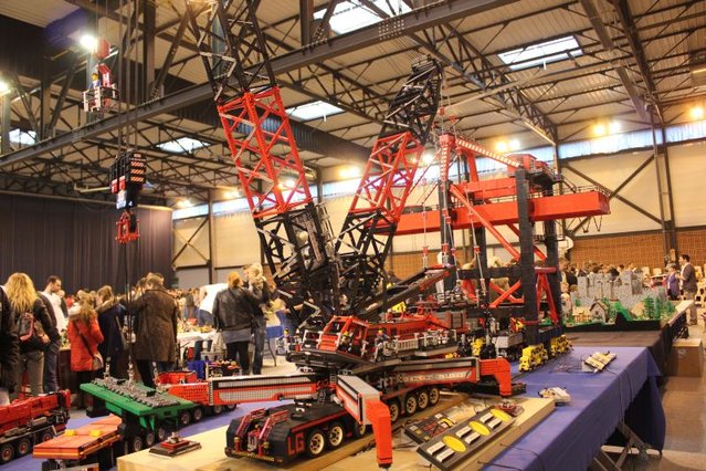 Francis 02 24-25-10-2015.jpg